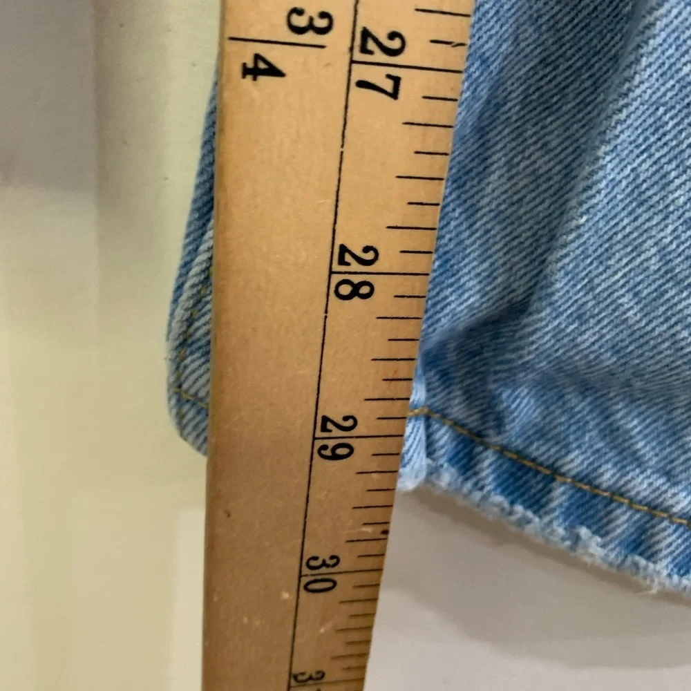 Levi’s 501 Jeans Light Wash Unisex Size 29 Waist Classic Casual 100% Cotton Y2K